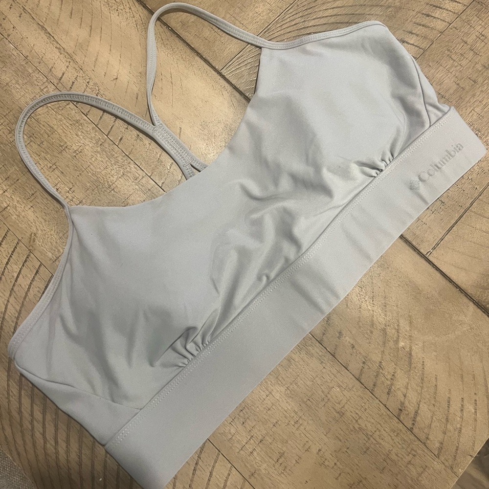 Columbia Sports Bra - lightweight - never worn - XL
